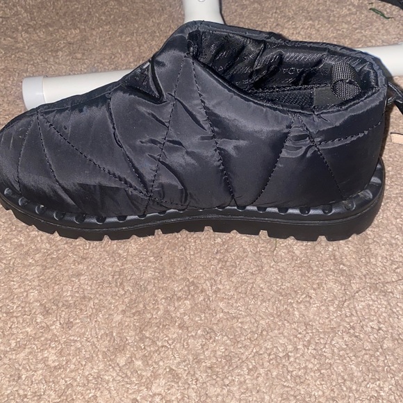 Prada Snow Boots (GREAT CONDITION) - Picture 2 of 4